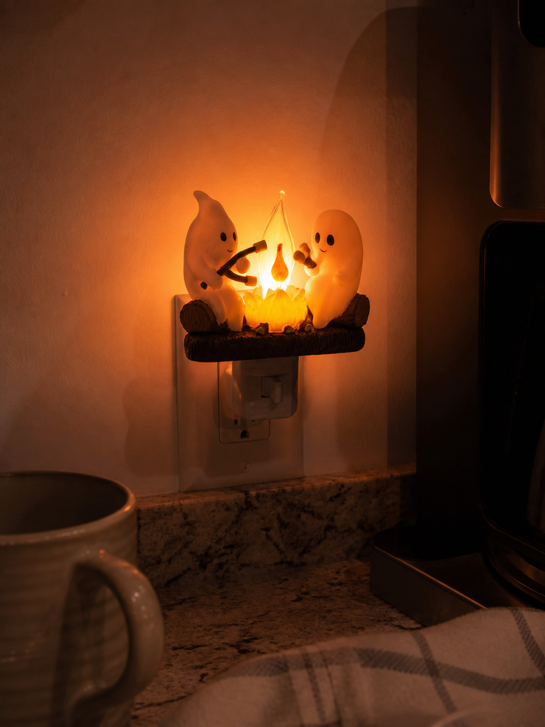 Customer photo of kitchen night glow