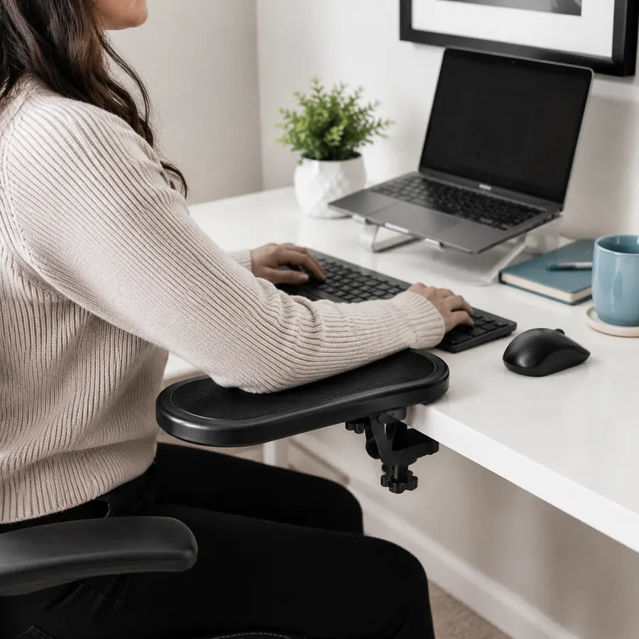 Emily R. compact home desk review photo