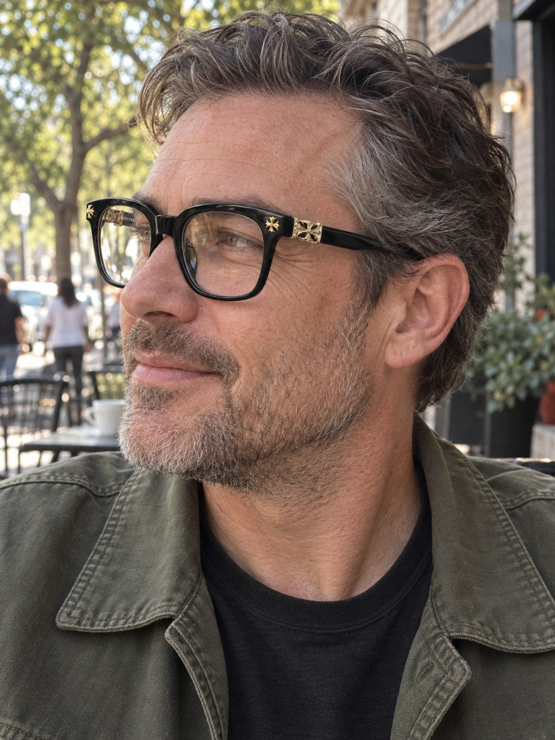 Verified customer showing the side detail of the glasses