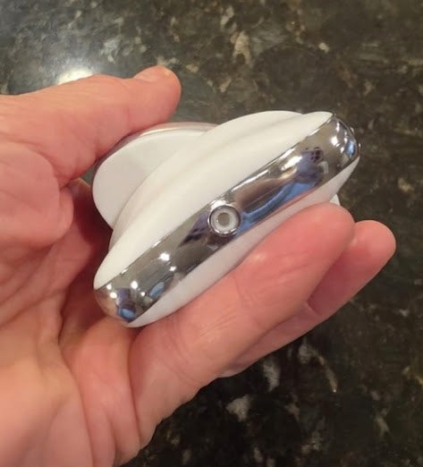 Close-up of Rolimey applicator device